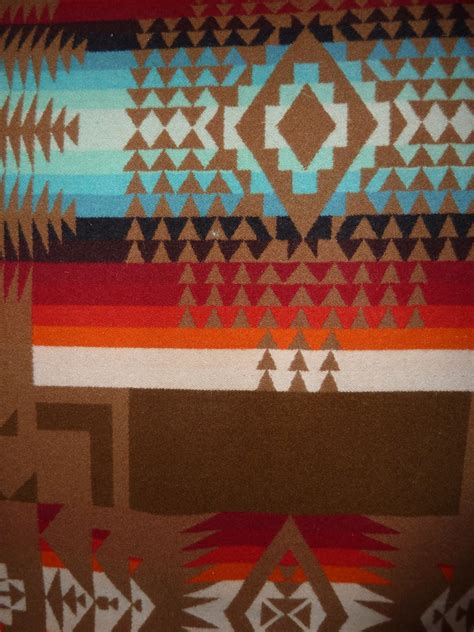 A Vintage Green Life: VINTAGE PENDLETON BLANKETS