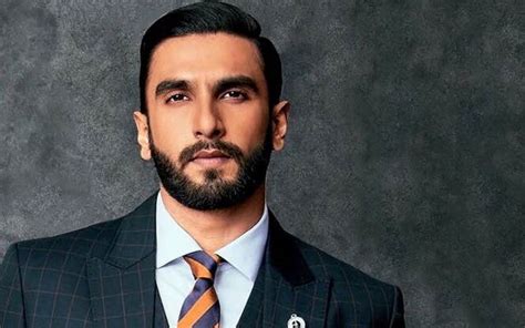 Ranveer Singh Posts A Selfie With Ms Dhoni And Calls Him The Greatest