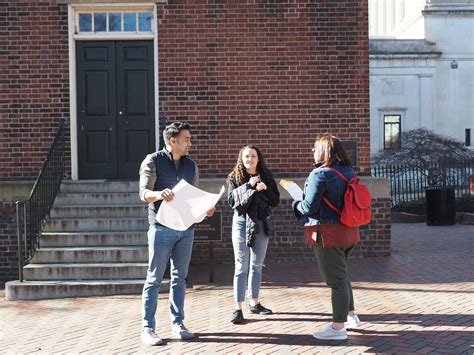 National Scavenger Hunt Day 2023 - Discover Richmond Tours