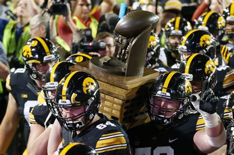 How To Watch Iowa Hawkeyes Vs Iowa State Cyclones Game Time Tv