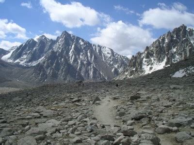 Mount Kailash Kora: Trekking Around Tibet's Sacred Mountain | The ...