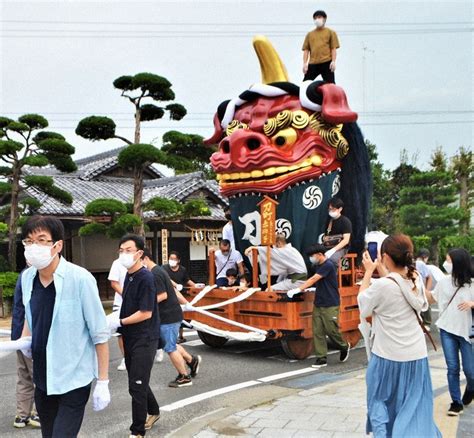 「赤獅子」建造時の朱に 唐津くんちの曳山修復、試し曳きに歓声 ／佐賀 毎日新聞