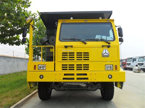 Sinotruk Super Strong HOWO 6X4 371HP 420HP 30 Ton 70 Ton Rear Tipping