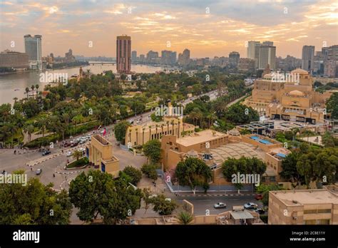 Cairo Tahrir Square Hi Res Stock Photography And Images Alamy