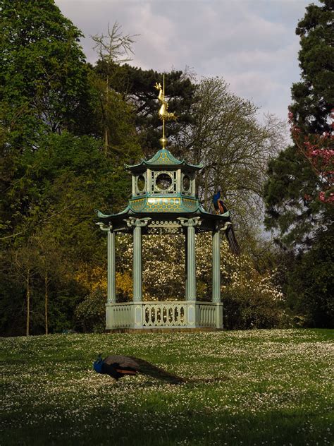 Pagodon Du Parc De Bagatelle Ou La Folie Du Comte D Artois Flickr