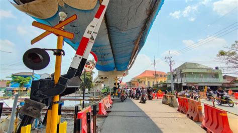 Pembangunan Fly Over Perlintasan Kereta Api Krian Jpl Youtube