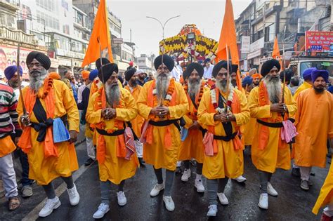 Gurpurab 2018: Guru Nanak Jayanti Celebrations in India - News18