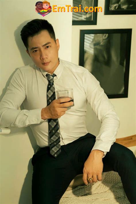 Boy văn phòng mông bự fuck giỏi mátxa bú liếm tuyệt đỉnh emtrai