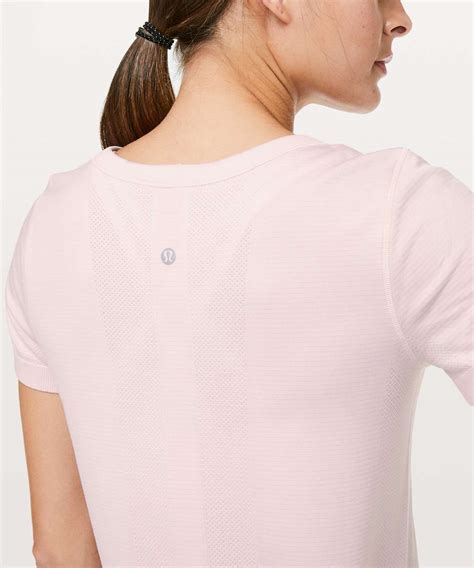 Lululemon Swiftly Tech Short Sleeve Breeze Relaxed Fit Blissful