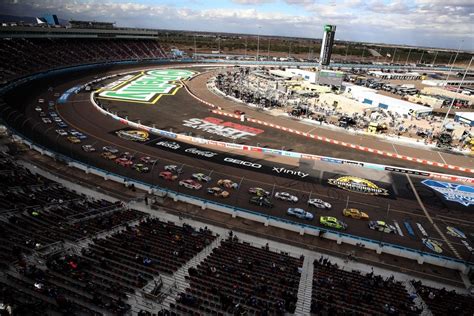 NASCAR TRACKS - PHOENIX RACEWAY - NASCAR 101