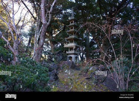 Narita temple hi-res stock photography and images - Alamy