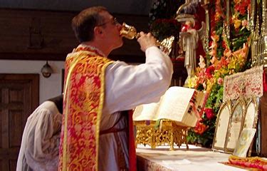 The Traditional Mass in Photos | Traditional Latin Mass Resources