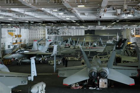 Uss Nimitz Inside