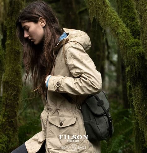 Filson Field Bag Small Otter Green Perfect Bag With Style And Character