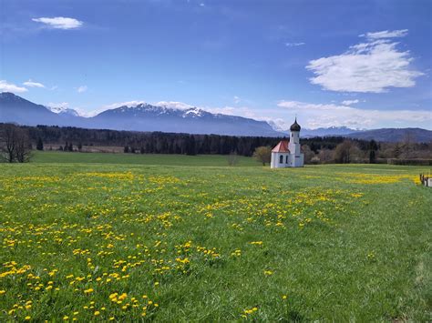 Pèlerinages à vélo découvrez les monastères et la nature