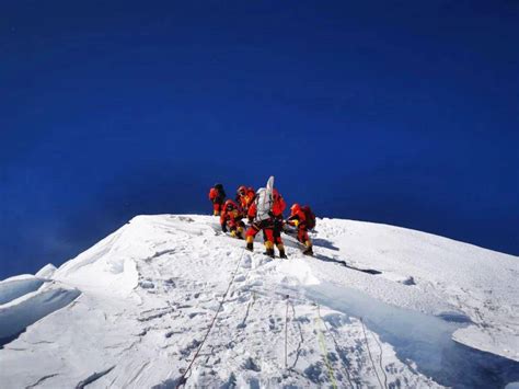 登顶珠峰·主力实测│深度解析南方测绘雪深雷达系统的技术融合攻关测量队