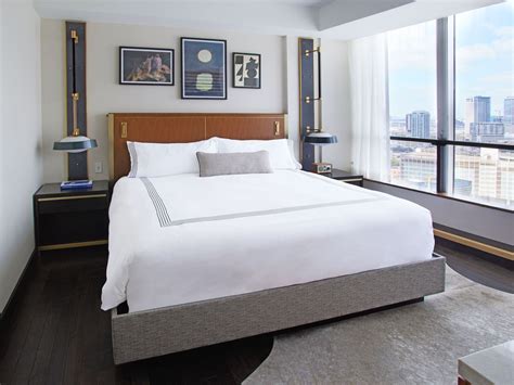 Downtown Dallas Luxury Rooms & Suites | Thompson Dallas, by Hyatt