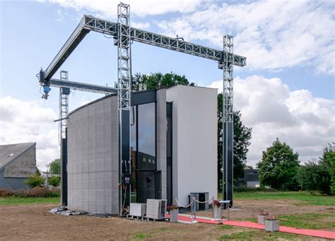 Kamp C Completes Two Storey House 3d Printed In One Piece In Situ