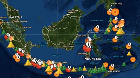 Foto Gunung Berapi Di Indonesia Sedang Bangun Dari Tidur