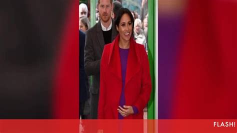 Pr Ncipe Harry E Meghan Markle Aparecem Em P Blico Mais Apaixonados Que