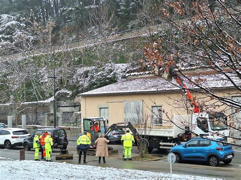 Rh Ne Fuite Deau Fin Des Travaux Avenue Douard Herriot Tarare