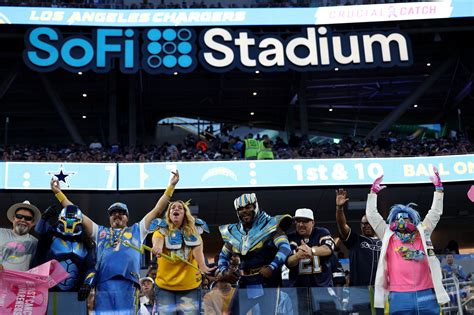 Chargers Superfan Merrianne Do Really Chose To Cheer For The Two Most