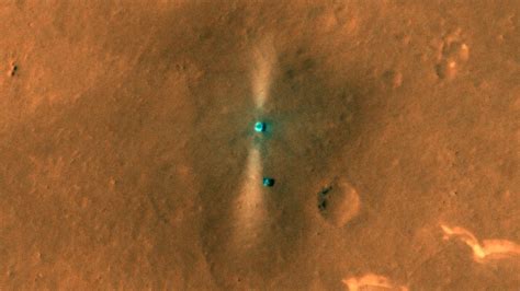 NASA's HiRISE camera clicks coloured picture of China’s Zhurong rover on Mars – Firstpost