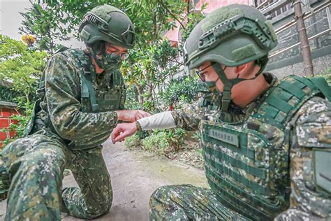 【新制教召強固國防】武器專長複訓 掌握運用技巧 軍聞 【新制教召強固國防】武器專長複訓 掌握運用技巧 青年日報