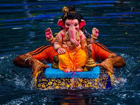 Happy Ganesh Visarjan 2021 Wishes Messages Quotes Sms Whatsapp And