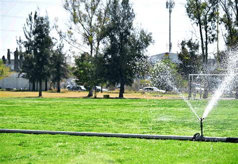 Aprovechan M S De Mil Litros De Agua Tratada Para Riego De Reas