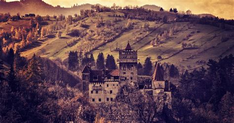 10 Stunning European Medieval Castles You Must Plan A Trip To See