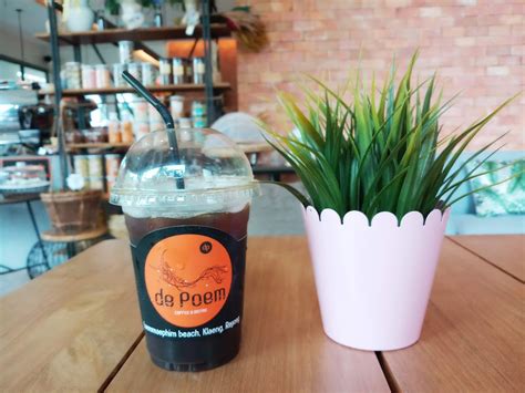 De Poem Cafe ร้านกาแฟแห่งบทกลอน ณ แหลมแม่พิมพ์ ระยอง Pailongdoo