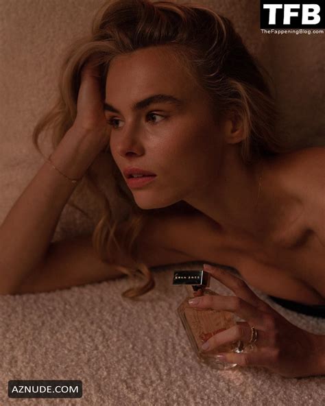 ANNEKEE MOLENAAR Nude AZNude