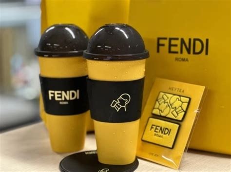 十几元就能拥有fendi？喜茶与高奢品牌联名爆火出圈腾讯新闻