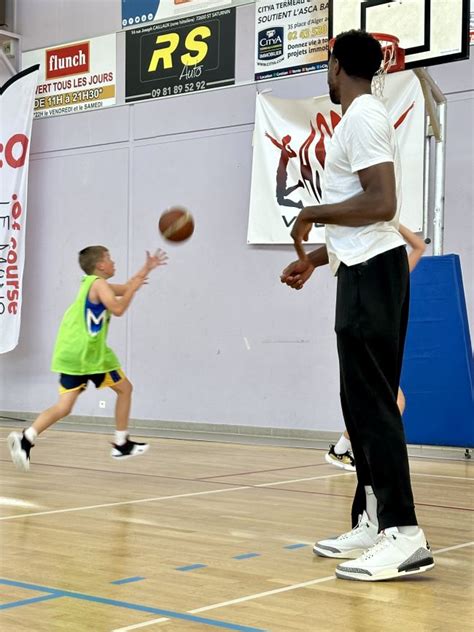 3 joueurs du MSB à l entraînement photos ASCA Basket