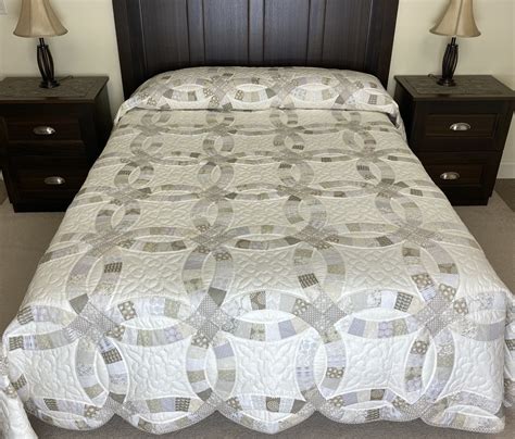 Bed Quilts Amish Country Quilts