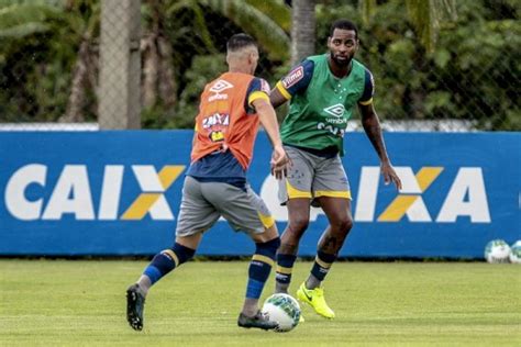 Dedé Cruzeiro entra em campo esta noite pela Copa da Primeira Liga