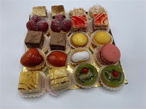 Traiteur Petits Fours Sucr S P Tisserie Helfter