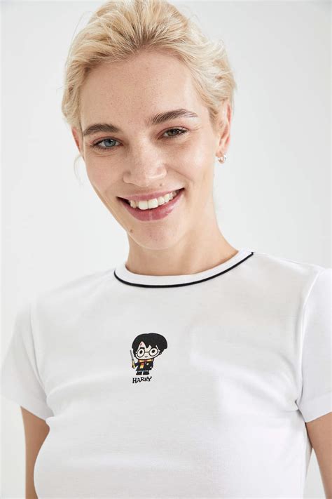 Beyaz Kadın Harry Potter Lisanslı Relax Fit Crop Tişört 1935898 Defacto