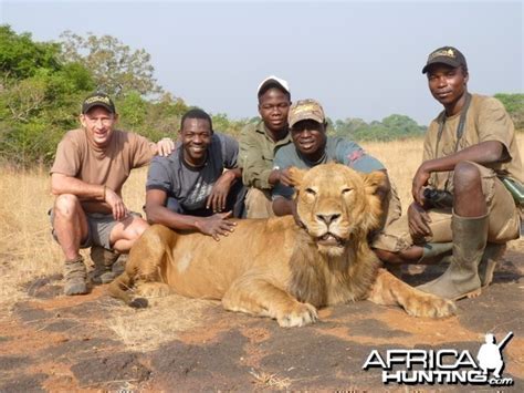 Hunting Lion in Central African Republic - My Photo Gallery