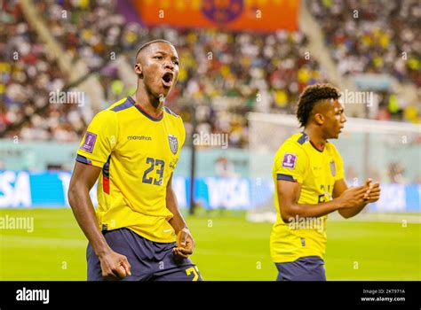 Mois S Caicedo De Ecuador Marca Un Gol Y Celebra Durante La