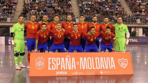 Espanha vence Moldávia por 7a 2 no primeiro jogo da fase de