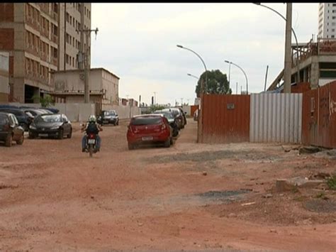 Moradores De Rua De Guas Claras Reclamam De Problemas De