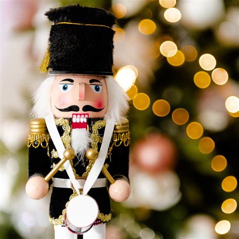 From Folk Art to Christmas Collectible: Discover the Enchanting World ...