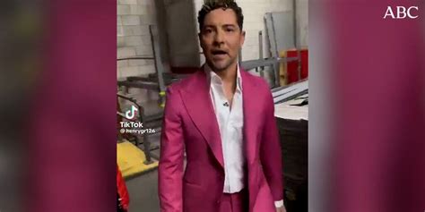 Se Hace Viral El V Deo En El Que David Bisbal Saluda Unos Fans Como