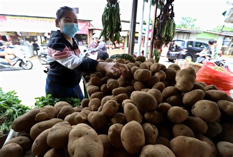 Foto Jelang Ramadhan Stok Bahan Pokok Dipastikan Aman