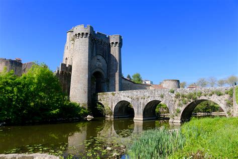 A La Découverte De La Cité Médiévale De Parthenay Voyages Fétiches