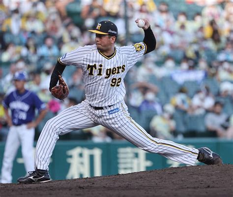 【阪神】リリーフ陣が踏ん張りサヨナラ呼ぶ 11回抑えた渡辺が早くも3勝目 プロ野球写真ニュース 日刊スポーツ