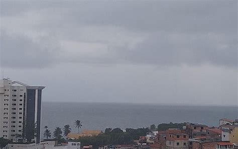 Marinha emite alerta de mau tempo ventos fortes e ondas de até 5