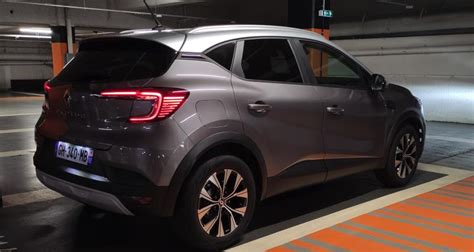 Une Semaine Au Volant Du Renault Captur Gpl Notre Essai Du Suv Compact